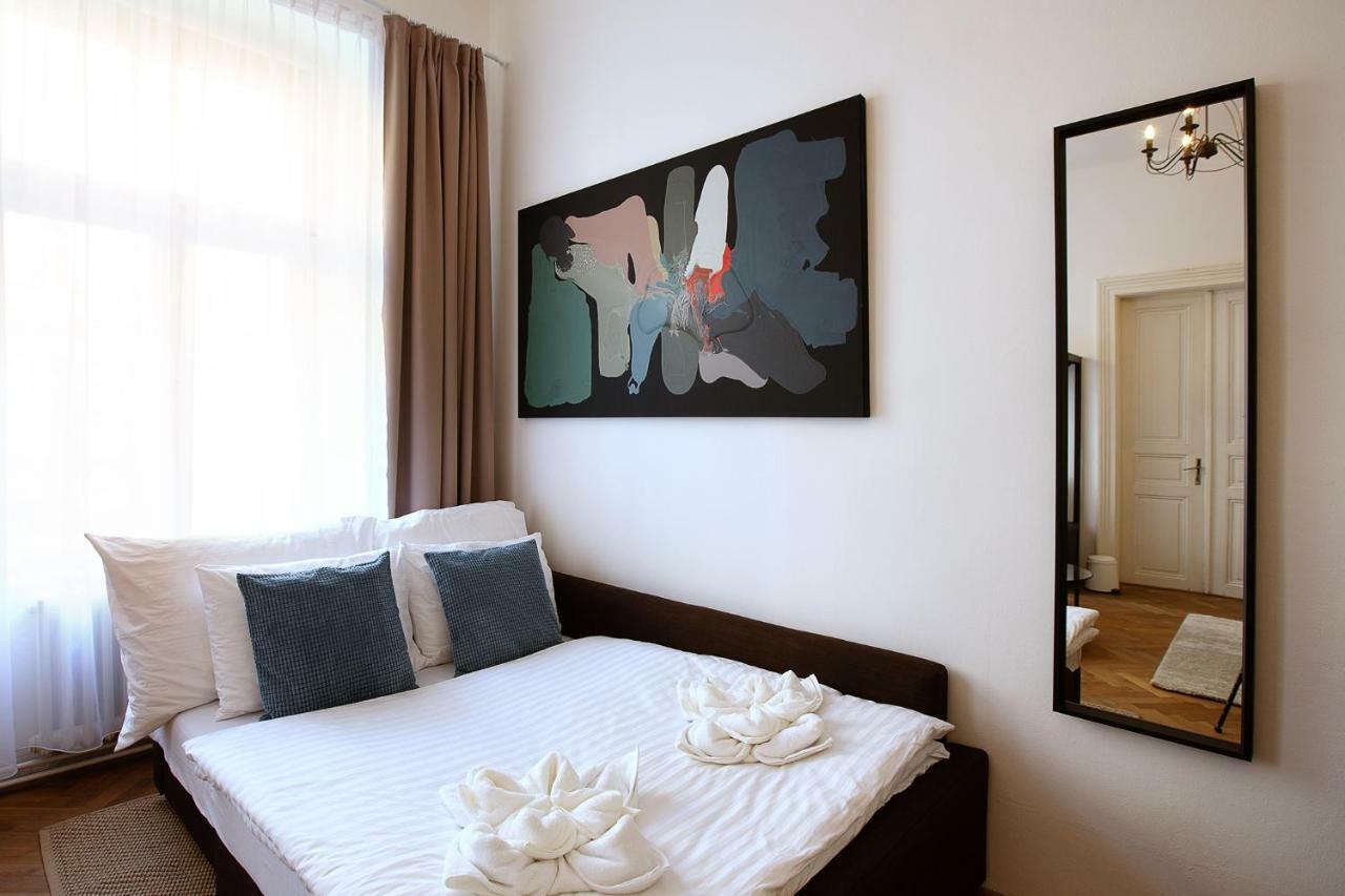 5Br 2Bath Family Apt 5Mins To Wenceslas Square Prag Exterior foto